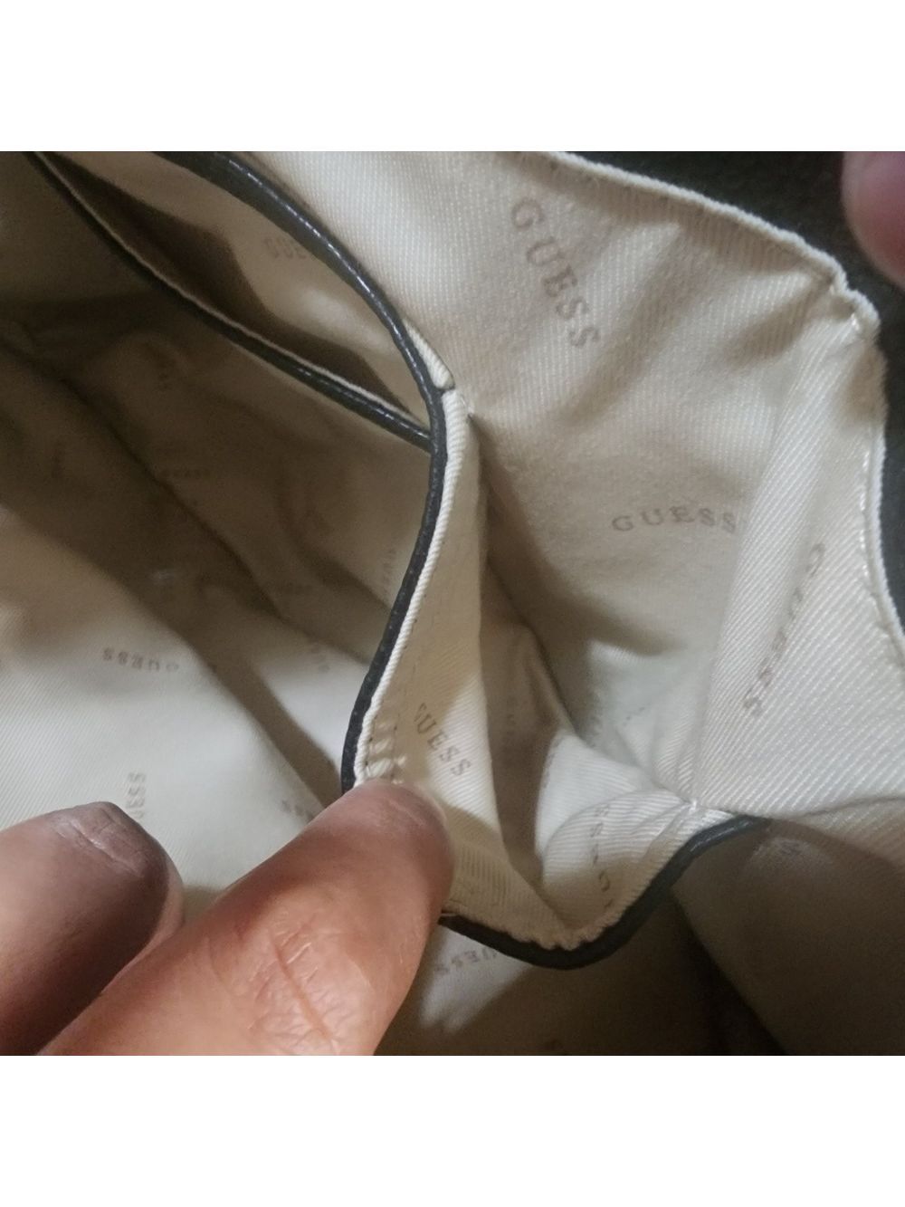 Brand New Guess tote bag - Picture 17 of 17